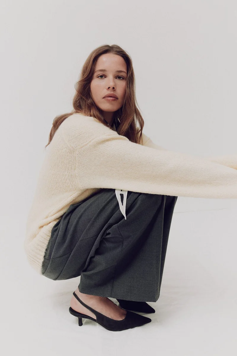 اتش اند ام حذاب من الشمواه مدبب بشريط من الخلف